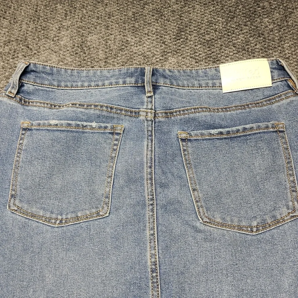 Edited by Remi Bader Women's Side Slit Mid-Shin Length Denim Jean Skirt Sz 10